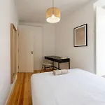 Apartmán Sunny By Soulplaces